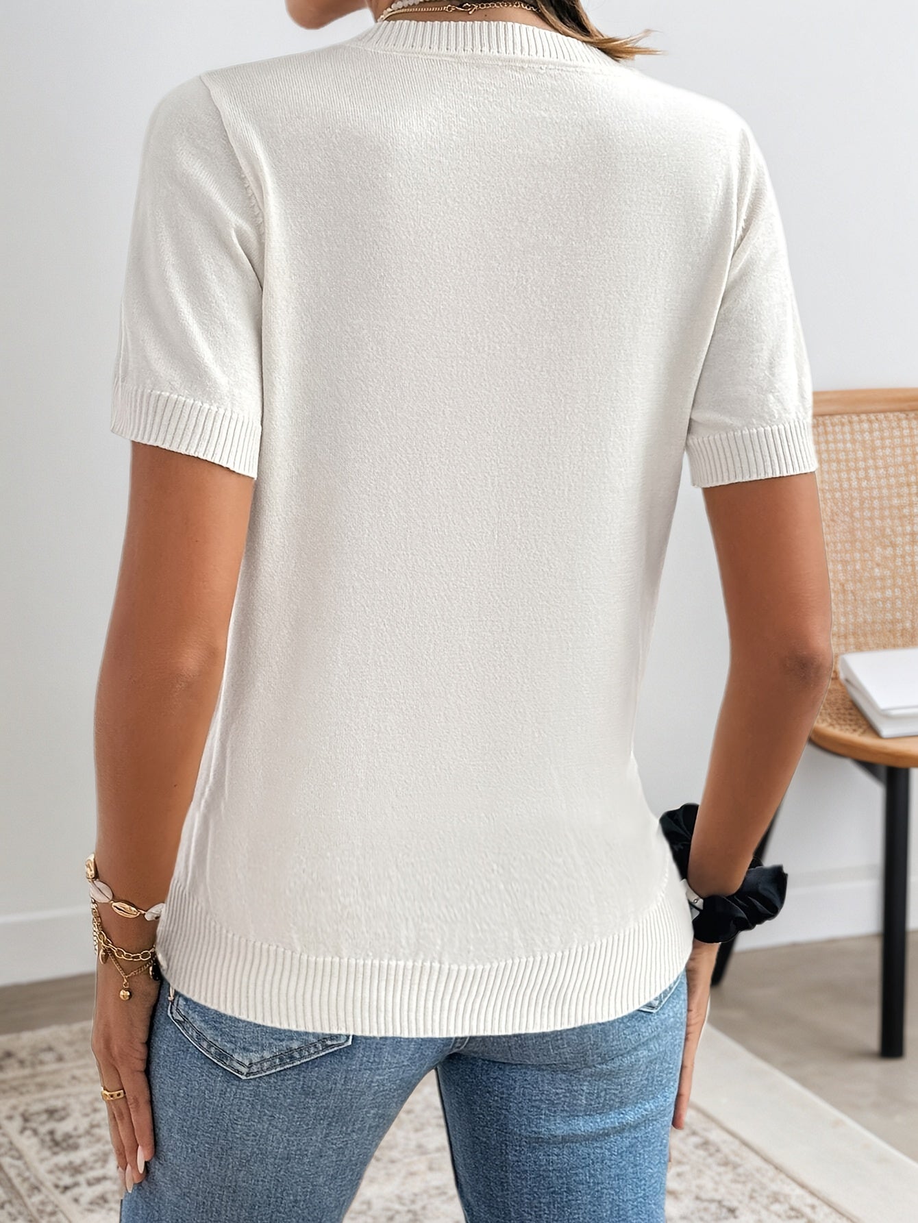 Cakulo FallFreshness Round Neck Short Sleeve Knitted Hoodie with Heart Print Tops Fashionable Knitwear Womenswear Elegance Crewneck Shortsleeve White