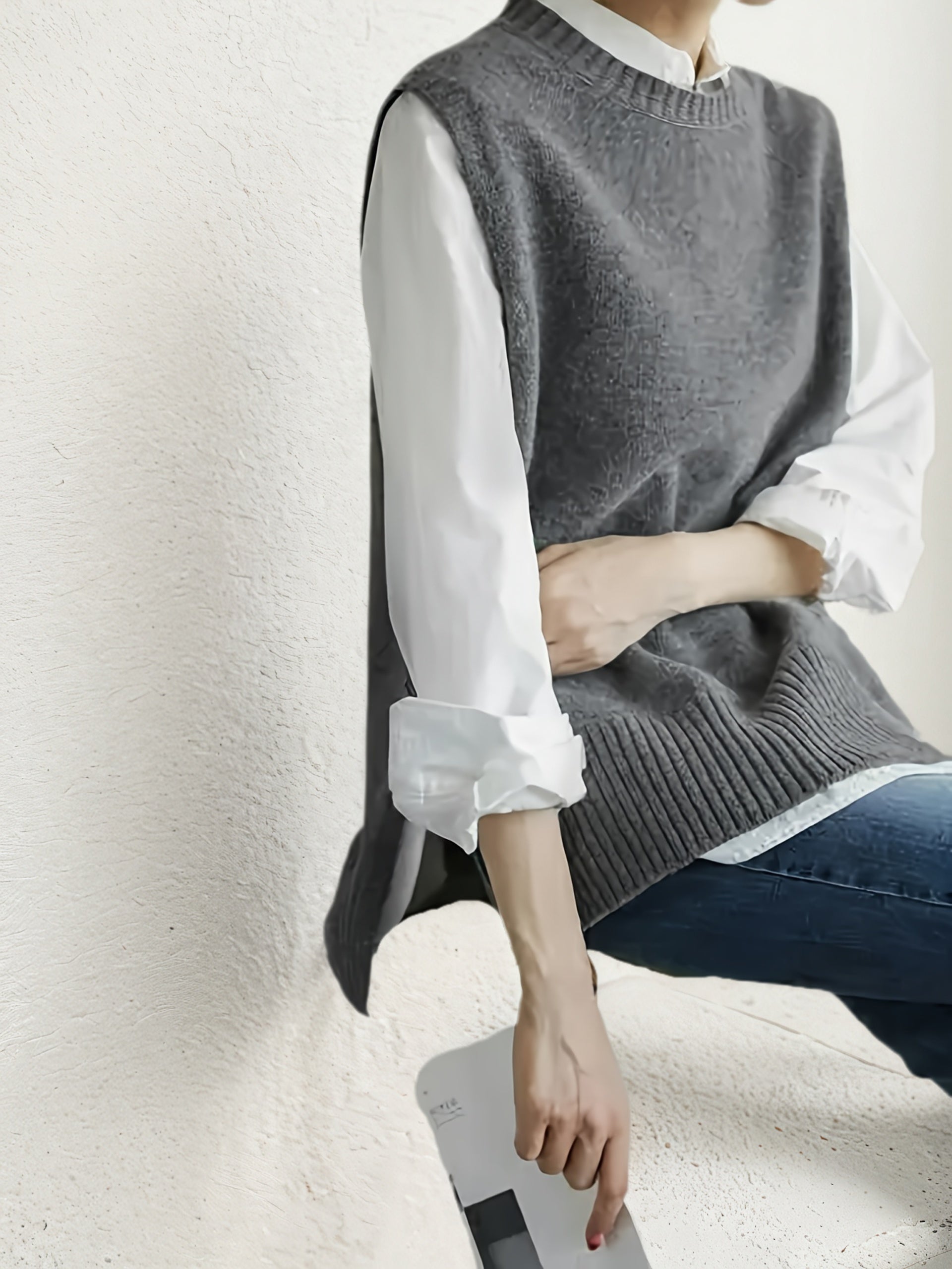 Cakulo FallFreshness Sleeveless Knitted Sweater Vest Round Neck Side Slit Elegance Jeans Style Womenswear Basic Crewneck Fitted Grey Minimalist