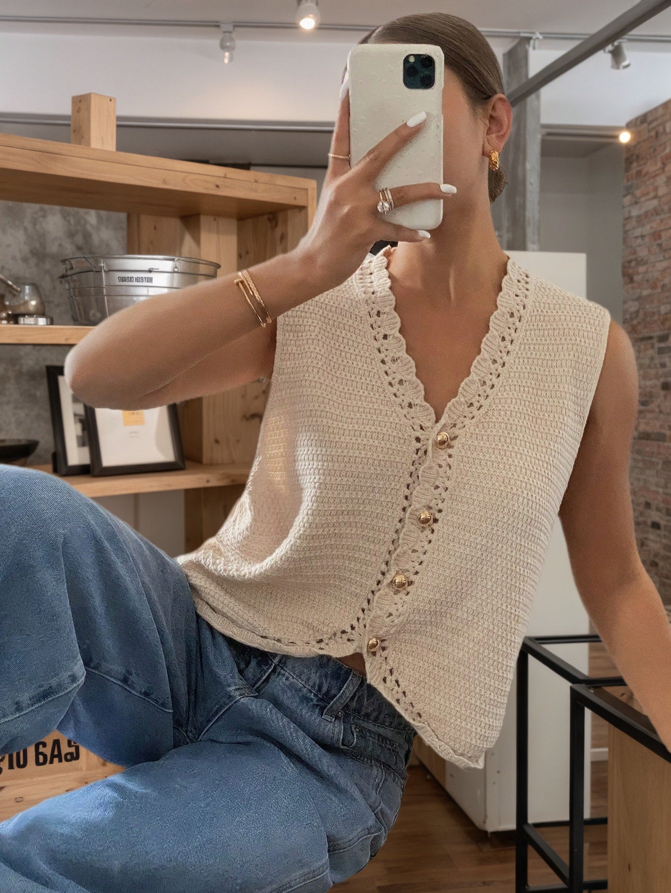 Cakulo FallFreshness Women's Apricot Color Knitted Vest Single Breasted V Neck Casual Wear for Spring Summer Tops Womenswear Outfits Button Fitted