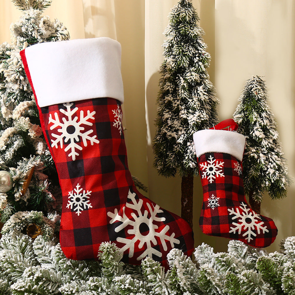 Christmas Supplies Red and Black Checkered Snowflake Christmas Socks Christmas Tree Decoration Children's Holiday Gift Socks Candy Socks
