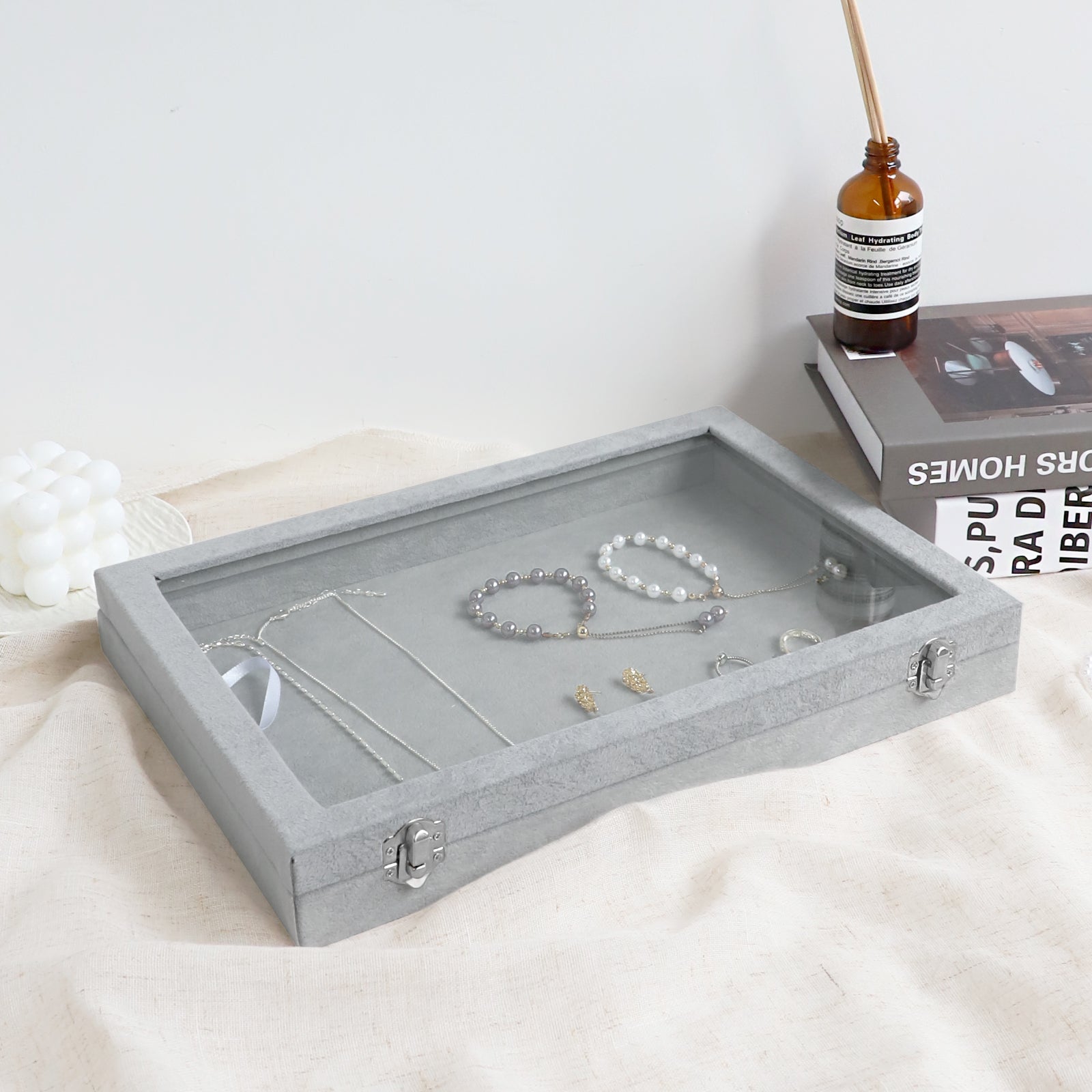 Cakulo Velvet Jewelry Organizer Tray with Clear Lid Stores Bracelets Rings Earrings