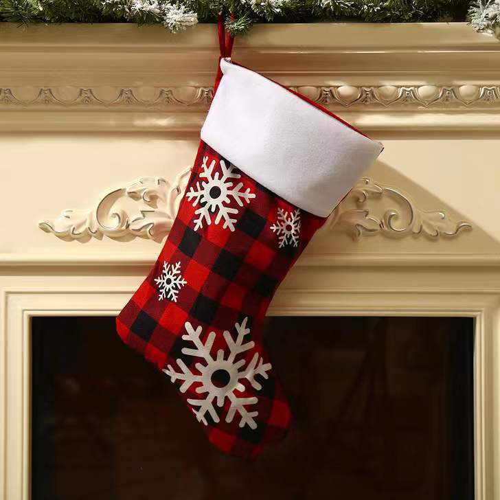 Christmas Supplies Red and Black Checkered Snowflake Christmas Socks Christmas Tree Decoration Children's Holiday Gift Socks Candy Socks
