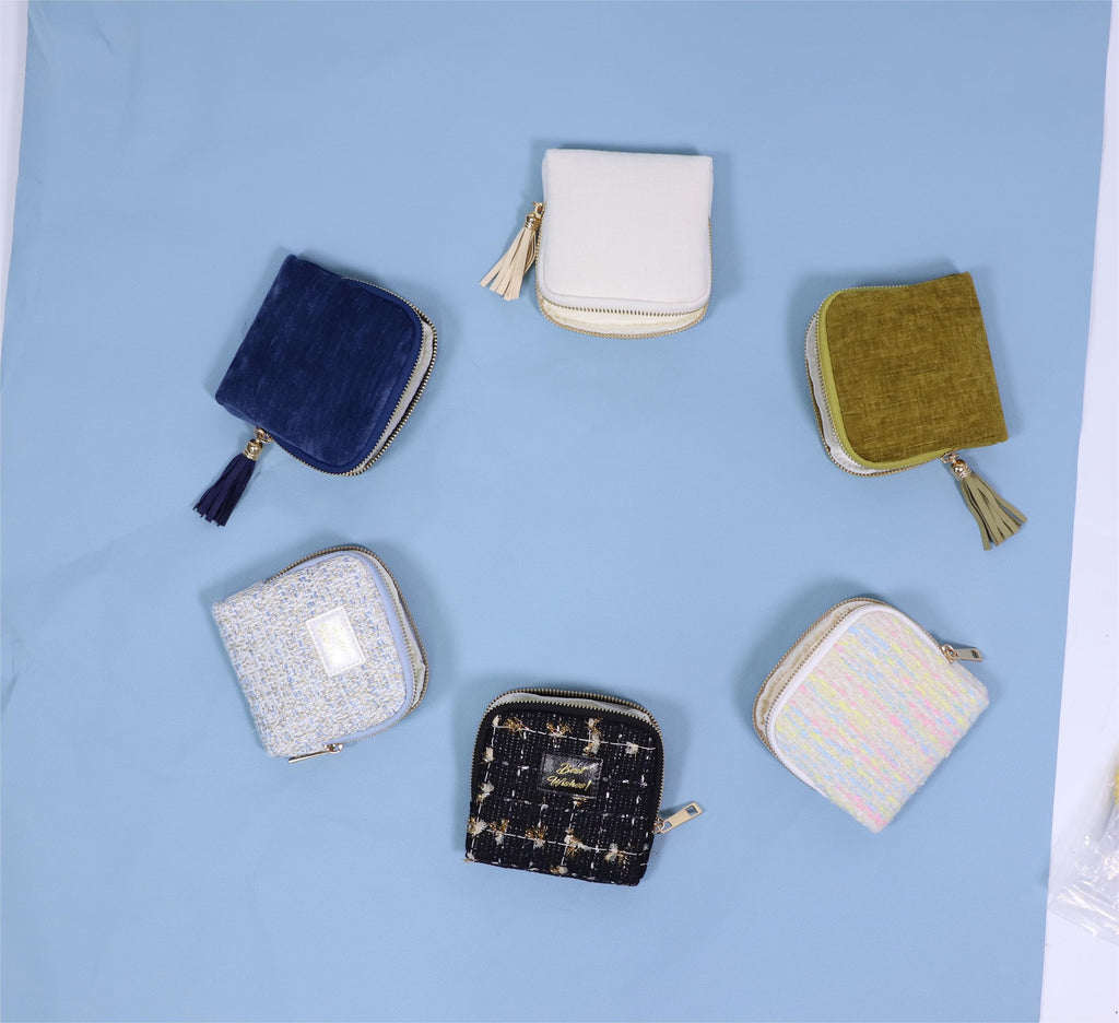 Cakulo Portable Travel Jewelry Case Pouches for Crystals Bracelets Rings—White Tassel