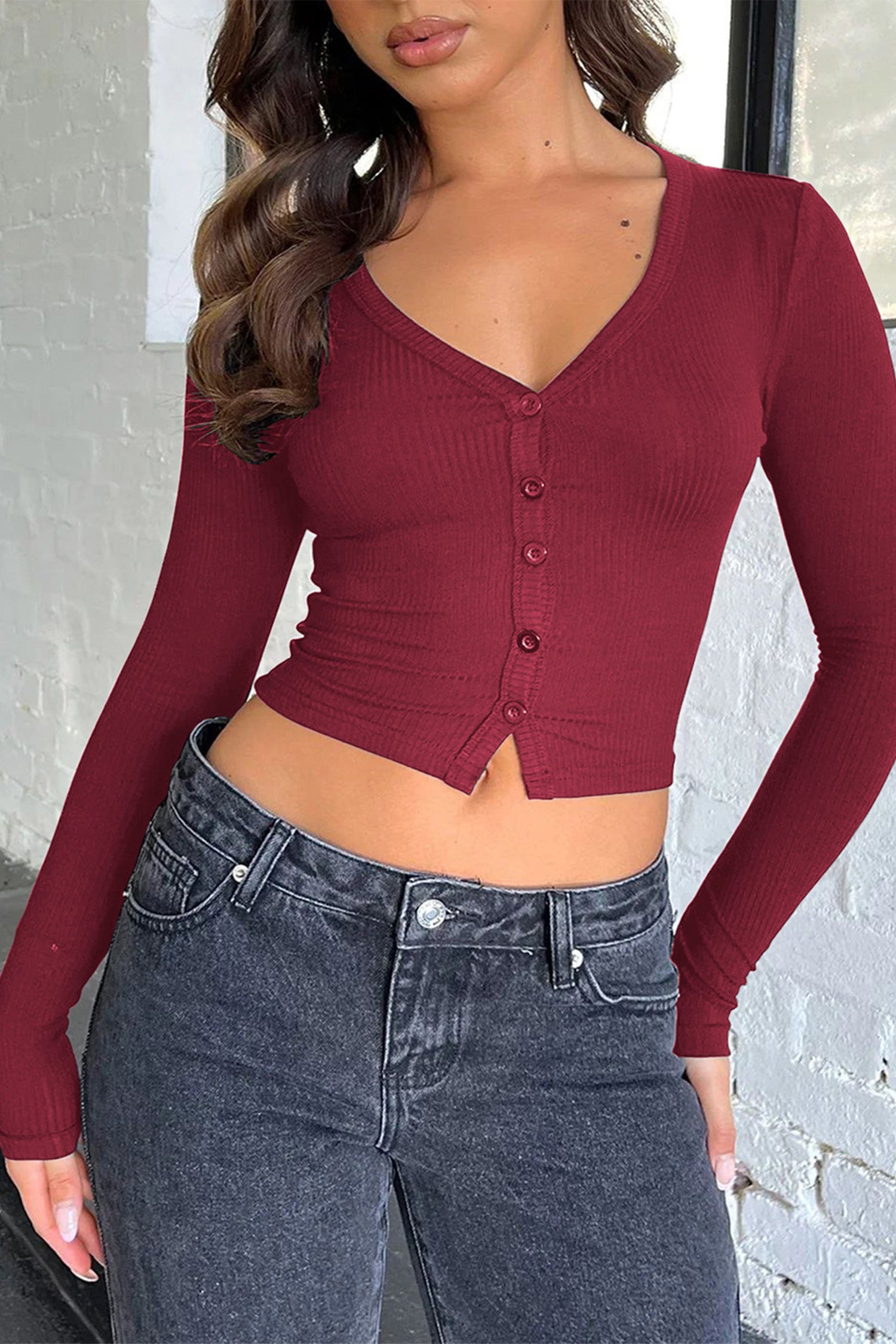 Cakulo Women's V-Neck Ribbed Long Sleeve Crop Top