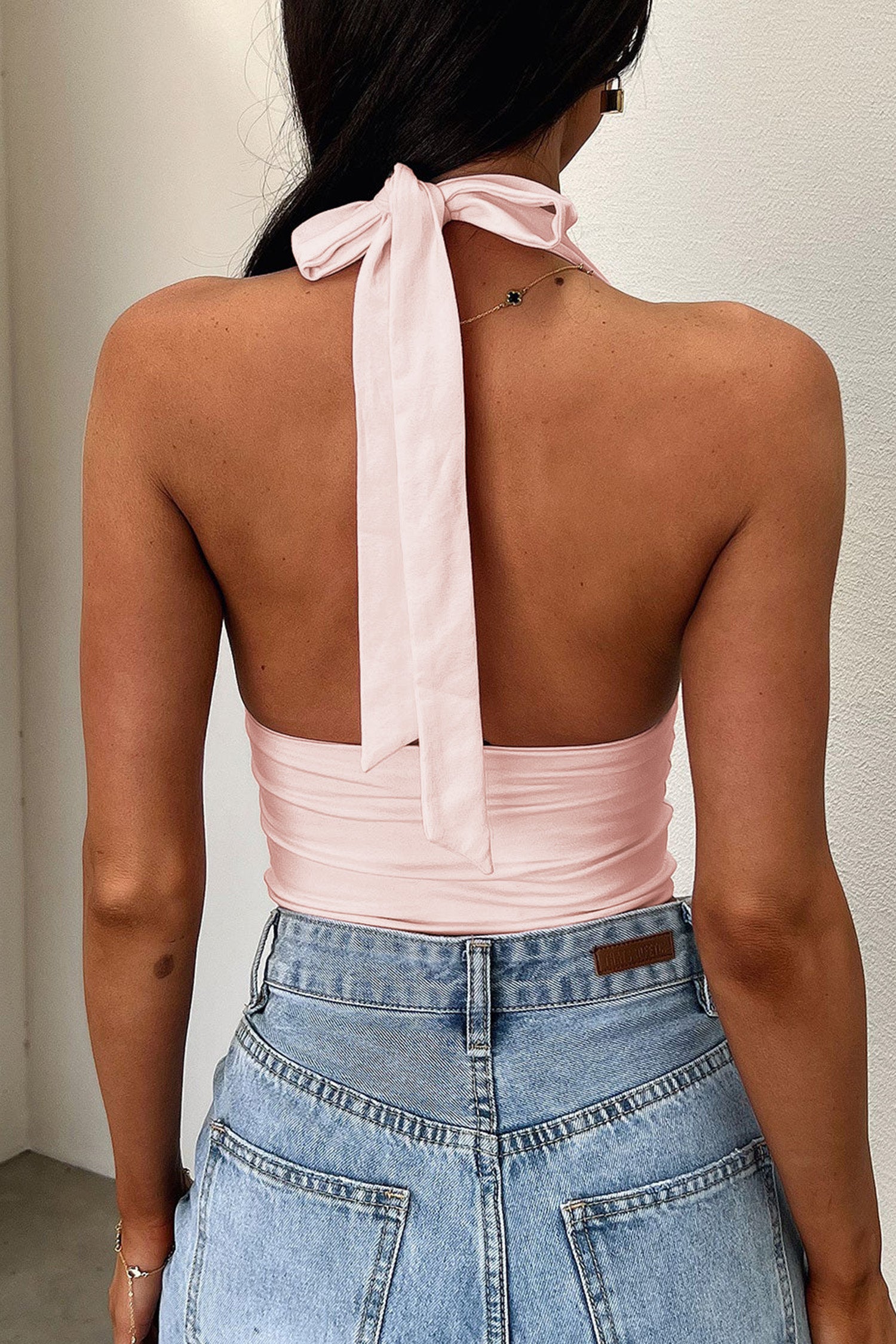 Cakulo Halter Tops for Women Y2k Deep V Neck Backless Going Out Crop Tank Top Sexy Summer Cami Shirts