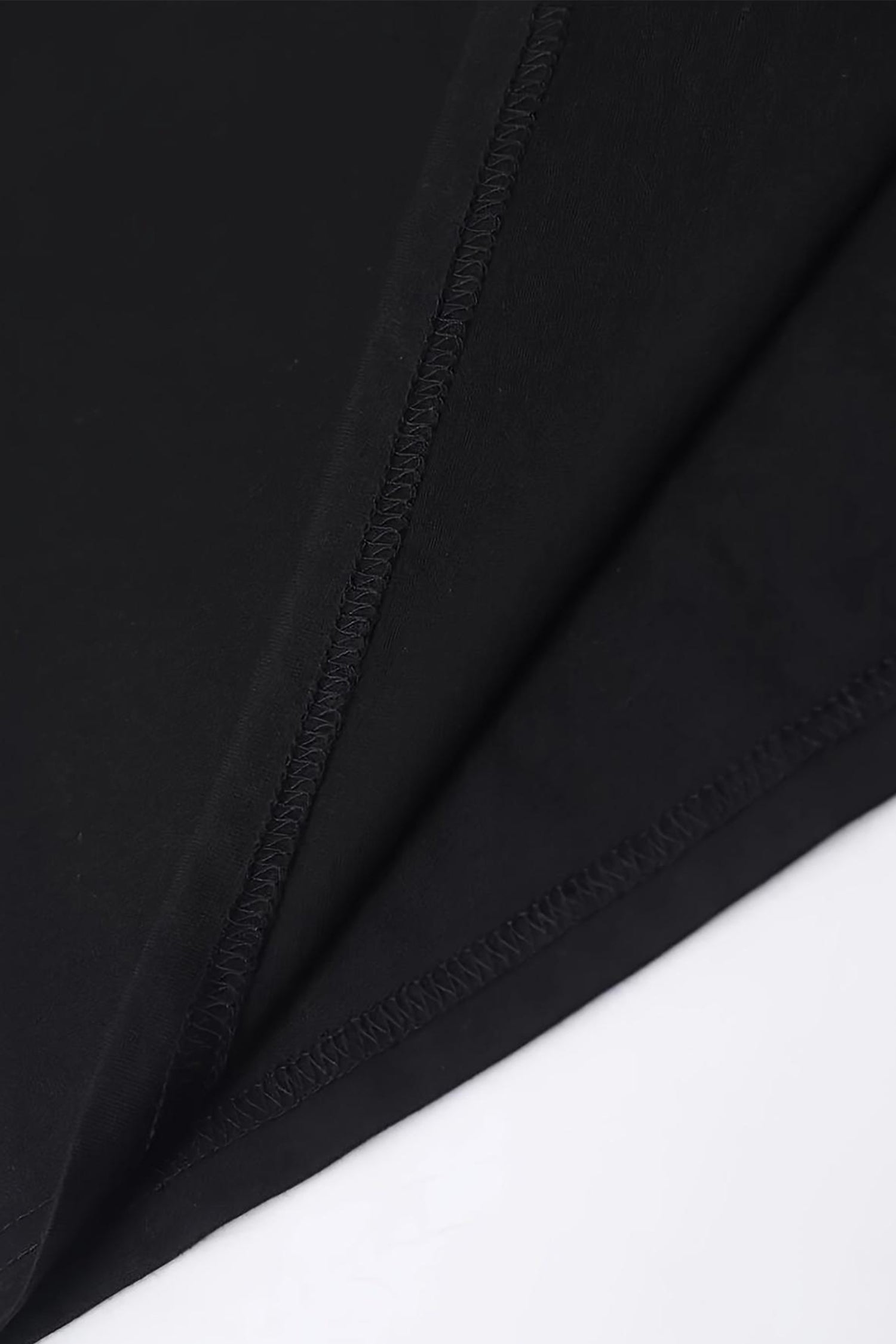 Cakulo Men's T-Shirt Black Round Neck Patterned Cotton Short Sleeve