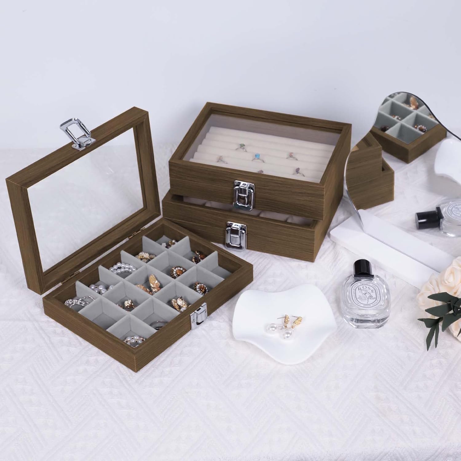 Cakulo Wood Ring Box Glass Lid Metal Clasp Velvet Lining – Jewelry Storage Display Tray